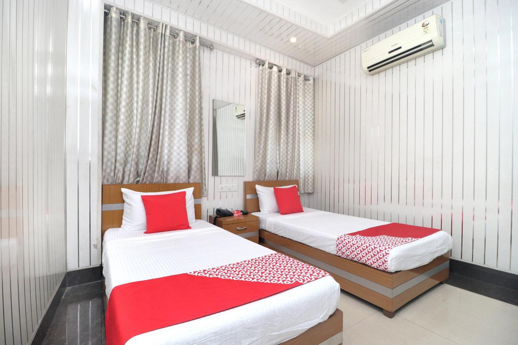 Hotel O Le Bon Ton Ludhiana Zewnętrze zdjęcie